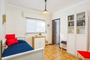 Intermediate bedroom with luxury sofa bed that can be extended into a spacious double bed.