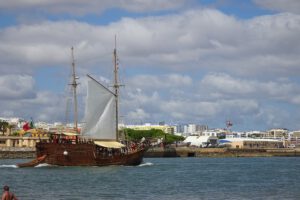 Pirate Boat for Caves seeing, Dolphin spotting end beach BBQ